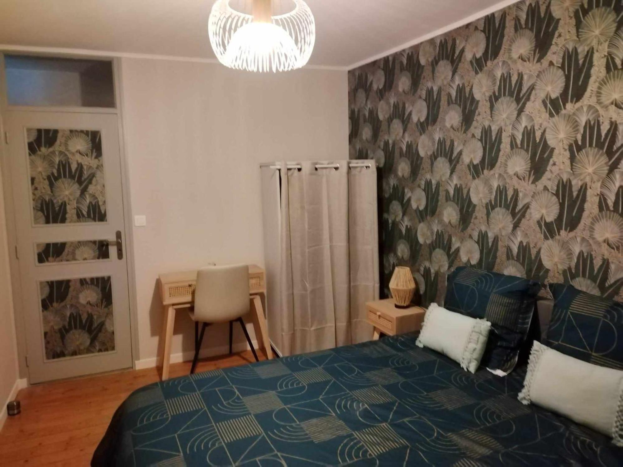 Chambre D'Hote Familiale De La Maison Bleue Lanvallay エクステリア 写真