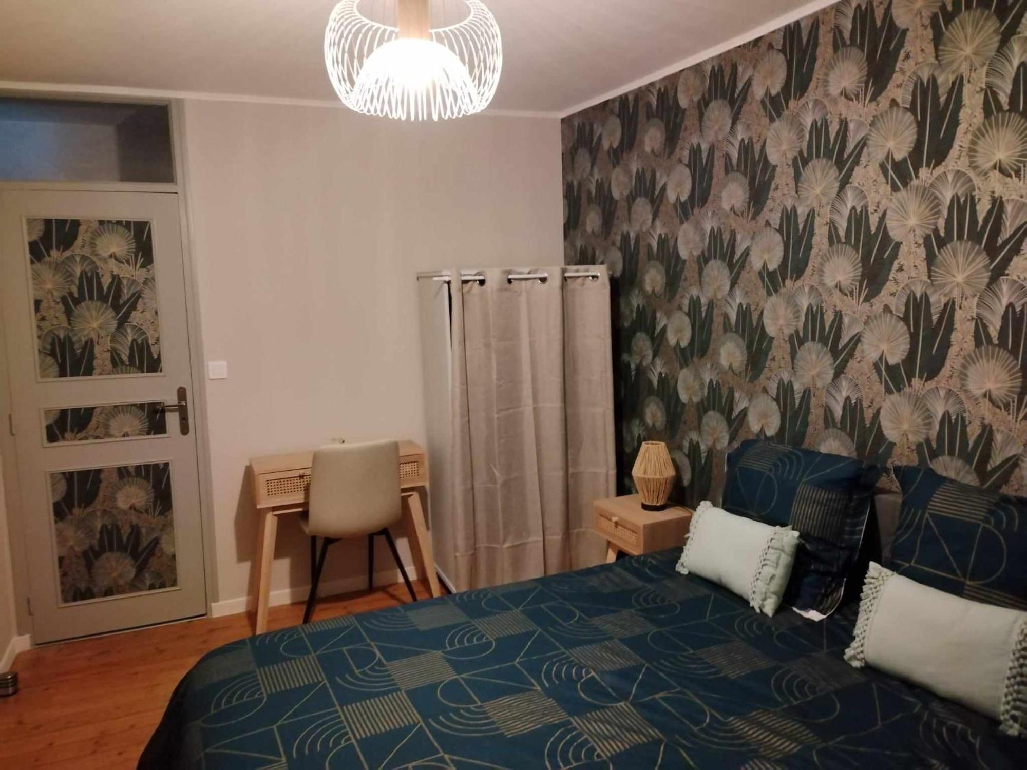 Chambre D'Hote Familiale De La Maison Bleue Lanvallay エクステリア 写真